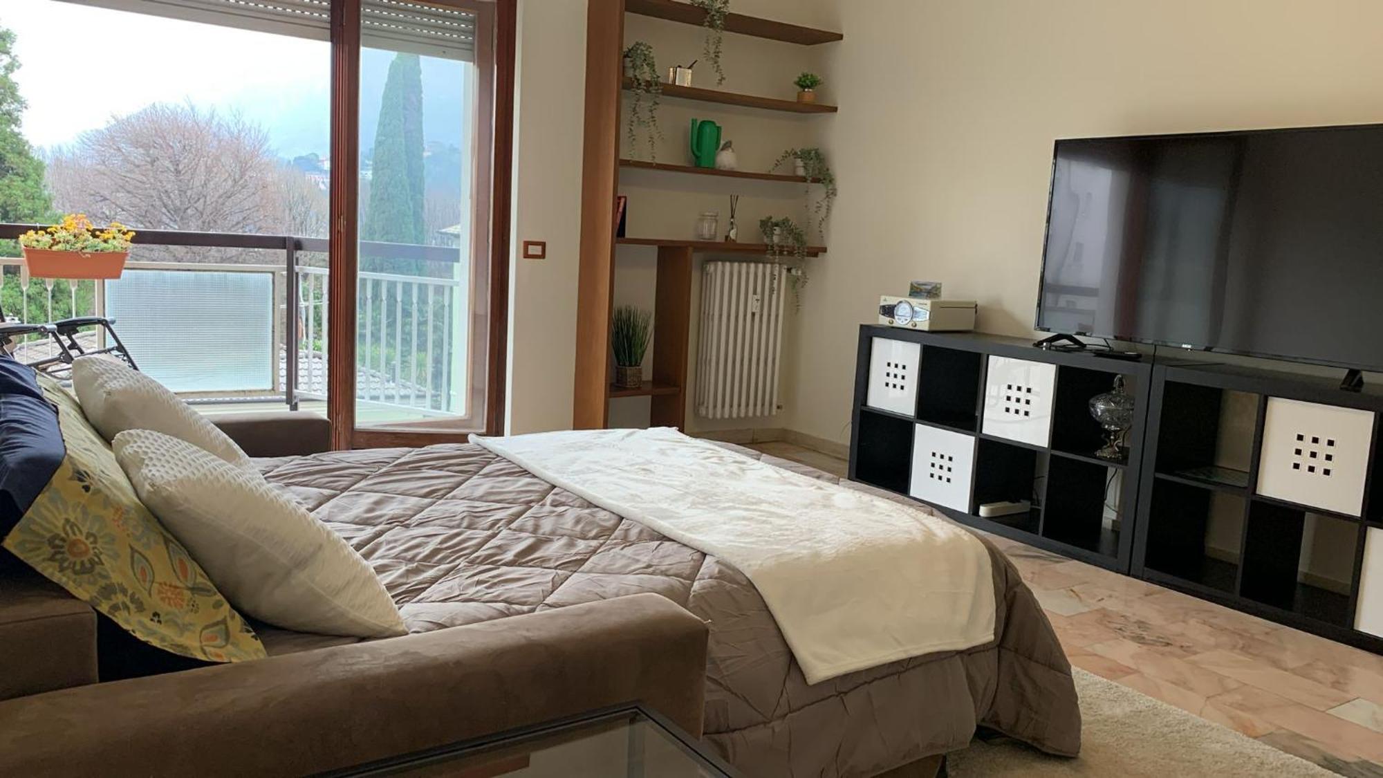 Appartement Big Deluxe Apts Italian Style Lake&Terrace à Lecco Extérieur photo
